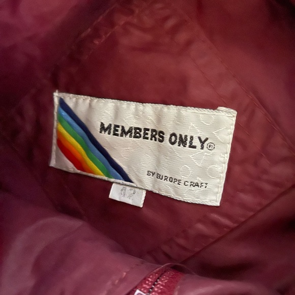 Mens Members Only Jacket Size 42 Burgundy Racer Lined Bomber Europe Craft - Picture 5 of 10